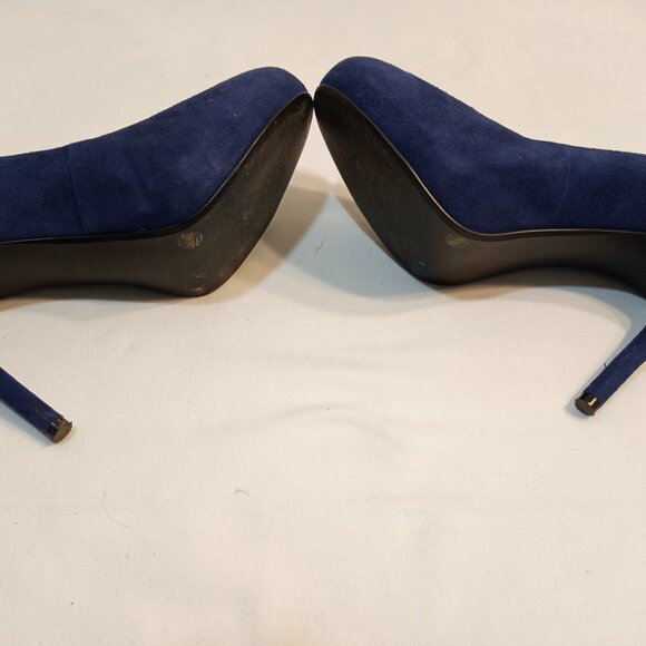BCBG BLUE SUEDE HUGH HEEL PUMPS WOMEN SIZE 9.5 - Picture 6 of 7